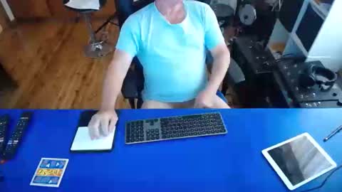 guesswhatigot2 online show from 01-23-25, 04:52