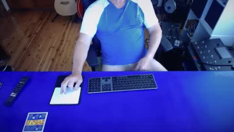 guesswhatigot2 online show from 03-08-25, 11:07