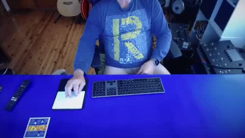 guesswhatigot2 online show from 03-09-25, 03:11