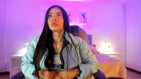 Snapshot of guggahell chatting on 02-22-26, 12:04 Guggahell online show from 02-22-26, 12:04