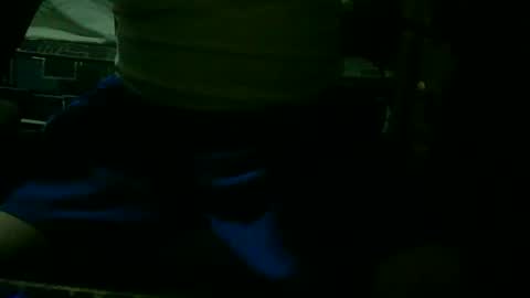 Snapshot of guidogomezcag chatting on 10-15-25, 05:40 guidogomezcag online show from 10-15-25, 05:40