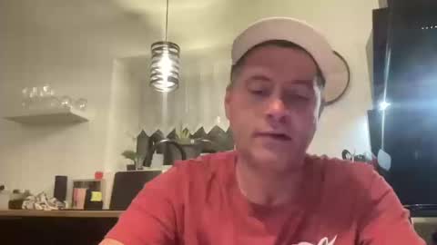 guil0 online show from 09-23-25, 01:41