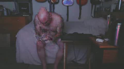 Snapshot of guitarsexgod chatting on 02-20-25, 05:01 Mario online show from 02-20-25, 05:01