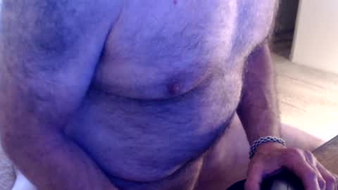 Snapshot of guitarsexgod chatting on 03-07-25, 02:56 Mario online show from 03-07-25, 02:56