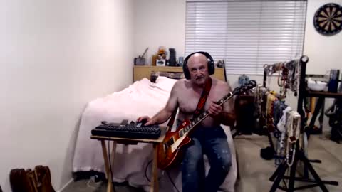 Snapshot of guitarsexgod chatting on 09-18-25, 10:50 Mario online show from 09-18-25, 10:50