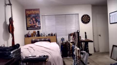 Snapshot of guitarsexgod chatting on 09-23-25, 09:23 Mario online show from 09-23-25, 09:23