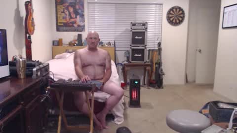 Snapshot of guitarsexgod chatting on 11-29-25, 11:57 Mario online show from 11-29-25, 11:57