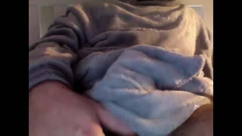 Snapshot of gulliverfuck chatting on 02-11-25, 11:43 Gulliver online show from 02-11-25, 11:43