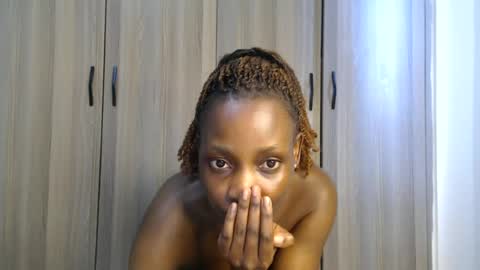 Miss Incredible online show from 07-08-26, 12:20