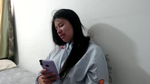 Snapshot of gumball_room chatting on 11-10-25, 03:33 Vane blonde and Hazell black hair online show from 11-10-25, 03:33