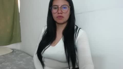 Snapshot of gumball_room chatting on 11-25-25, 05:57 Vane blonde and Hazell black hair online show from 11-25-25, 05:57