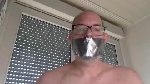 Snapshot of gummicasual chatting on 02-25-25, 12:55 gummicasual online show from 02-25-25, 12:55