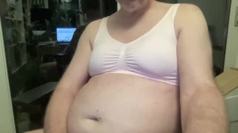 Snapshot of gummicasual chatting on 02-05-26, 10:36 gummicasual online show from 02-05-26, 10:36