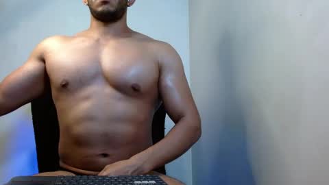 Snapshot of gurushake chatting on 05-26-26, 06:15 holl latino online show from 05-26-26, 06:15