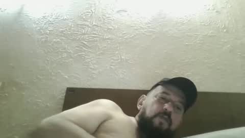 gustavo1350 online show from 12-14-25, 02:39