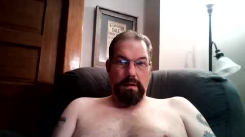 Snapshot of guy4fun8 chatting on 02-14-25, 06:02 guy4fun8 online show from 02-14-25, 06:02