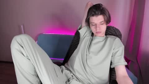 guy_liam1 online show from 02-21-25, 02:16