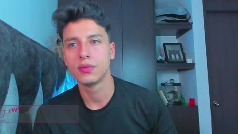 Snapshot of guy_twinks chatting on 01-19-25, 12:49 Gabriel online show from 01-19-25, 12:49