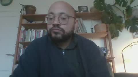 guy_wood15 online show from 11-24-25, 08:47