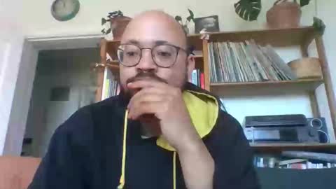 guy_wood15 online show from 04-22-26, 09:44