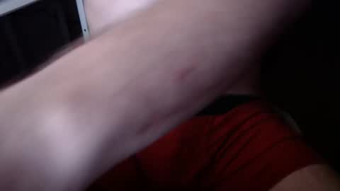 Snapshot of guyfromtexas9 chatting on 11-17-25, 06:30 guyfromtexas9 online show from 11-17-25, 06:30