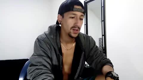 Snapshot of guykarim chatting on 12-28-24, 08:16 karim online show from 12-28-24, 08:16