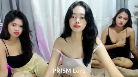 Snapshot of gwapa_gonewild chatting on 05-15-26, 12:17 gwapa_gonewild online show from 05-15-26, 12:17