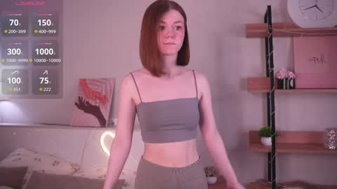 Snapshot of gwendatortoriello chatting on 05-19-26, 11:05 Hello everyone Im May online show from 05-19-26, 11:05