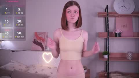 Snapshot of gwendatortoriello chatting on 05-21-26, 11:06 Hello everyone Im May online show from 05-21-26, 11:06