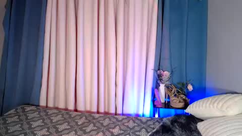 GWEN online show from 06-26-26, 06:18