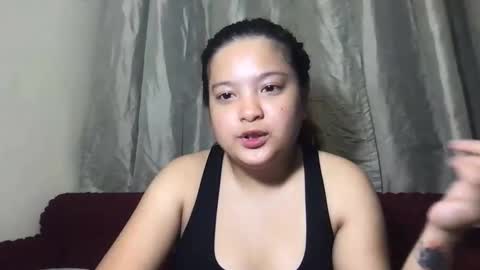 Snapshot of gwyneth2001 chatting on 03-11-26, 10:10 Im Gwyneth From Philippines pinkheart69 online show from 03-11-26, 10:10