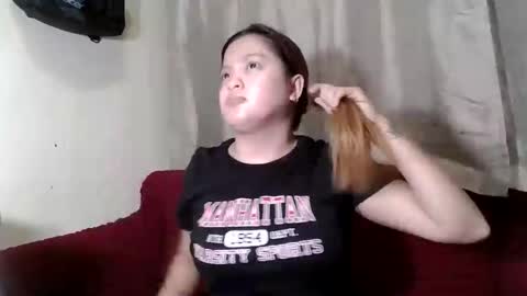 Snapshot of gwyneth2001 chatting on 04-30-26, 07:47 Im Gwyneth From Philippines pinkheart69 online show from 04-30-26, 07:47