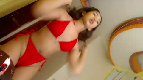 Snapshot of gwyneth_licious chatting on 07-08-26, 01:04 gwyneth_licious online show from 07-08-26, 01:04