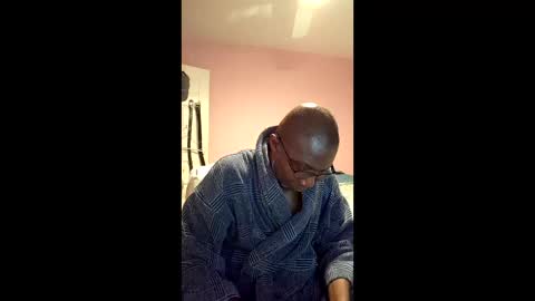 gyesaw1970 online show from 12-16-25, 06:51