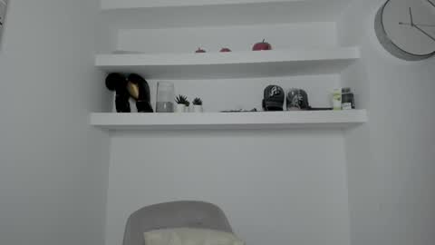 Snapshot of gym_alpha chatting on 12-02-24, 05:59 Oliver online show from 12-02-24, 05:59