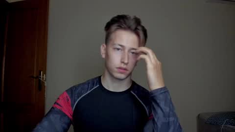 Snapshot of gym_alpha chatting on 02-06-25, 11:04 Oliver online show from 02-06-25, 11:04