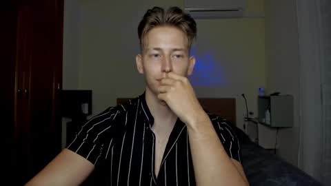 Snapshot of gym_alpha chatting on 02-16-25, 07:49 Oliver online show from 02-16-25, 07:49