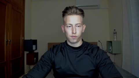 Snapshot of gym_alpha chatting on 02-28-25, 06:09 Oliver online show from 02-28-25, 06:09