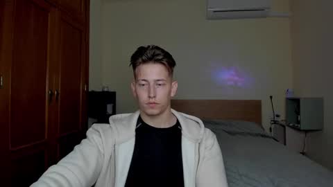 Snapshot of gym_alpha chatting on 03-06-25, 07:21 Oliver online show from 03-06-25, 07:21