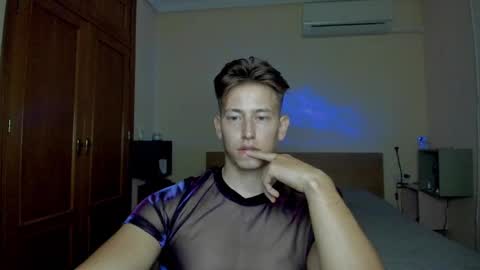 Snapshot of gym_alpha chatting on 03-10-25, 09:51 Oliver online show from 03-10-25, 09:51