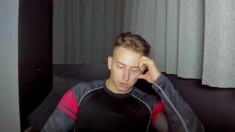 Snapshot of gym_alpha chatting on 09-16-25, 07:04 Oliver online show from 09-16-25, 07:04