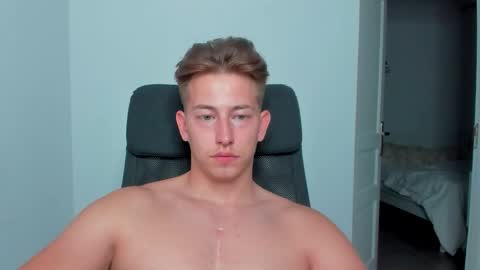 Snapshot of gym_alpha chatting on 10-02-25, 11:01 Oliver online show from 10-02-25, 11:01