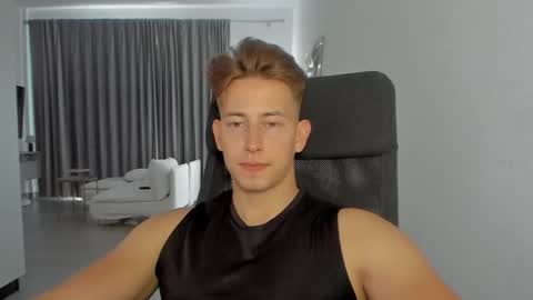 Snapshot of gym_alpha chatting on 10-10-25, 04:17 Oliver online show from 10-10-25, 04:17