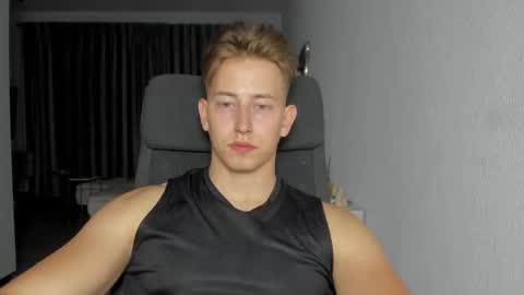 Snapshot of gym_alpha chatting on 10-13-25, 10:43 Oliver online show from 10-13-25, 10:43