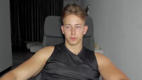 Snapshot of gym_alpha chatting on 10-15-25, 08:53 Oliver online show from 10-15-25, 08:53