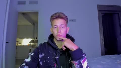 Snapshot of gym_alpha chatting on 12-14-25, 11:42 Oliver online show from 12-14-25, 11:42