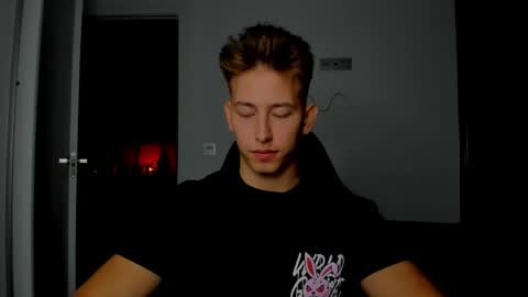 Snapshot of gym_alpha chatting on 01-16-26, 09:52 Oliver online show from 01-16-26, 09:52