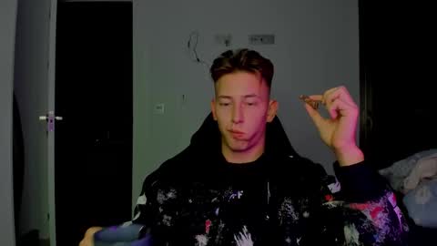 Snapshot of gym_alpha chatting on 02-04-26, 08:14 Oliver online show from 02-04-26, 08:14