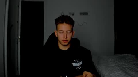 Snapshot of gym_alpha chatting on 02-16-26, 07:32 Oliver online show from 02-16-26, 07:32