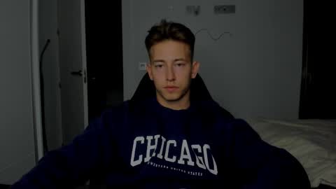 Snapshot of gym_alpha chatting on 03-03-26, 11:32 Oliver online show from 03-03-26, 11:32